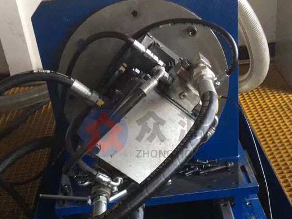怎么維修液壓齒輪油泵的噪聲大且振動和發熱的故障？